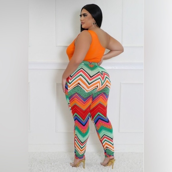 Women’s Plus Size 2-Piece Orange Bodysuit Multi Color Design Leggings Pants - Picture 6 of 13